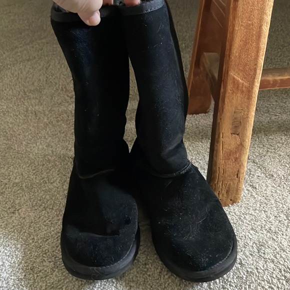 UGG Shoes - Black UGG boots